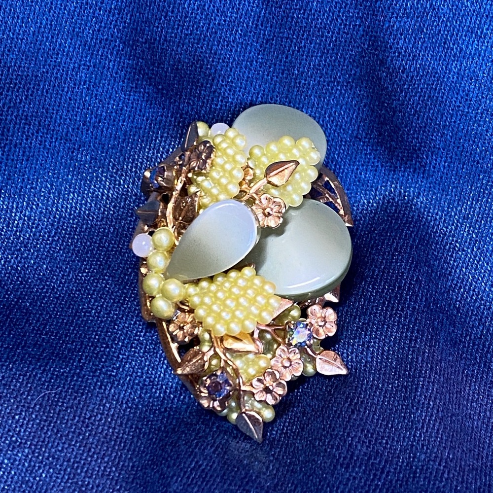 Vintage Whimsical Gold Tone Brooch